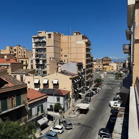 Terrazze Al Centro 1 팔레르모